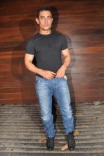Aamir Khan at Bombay Talkies spl screening in Mumbai on 29th April 2013 (5).JPG